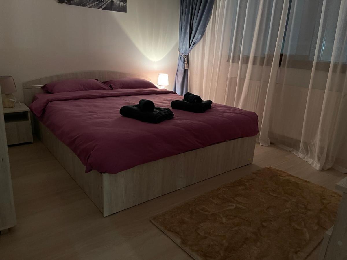 D&M Apartaments Yaş Dış mekan fotoğraf