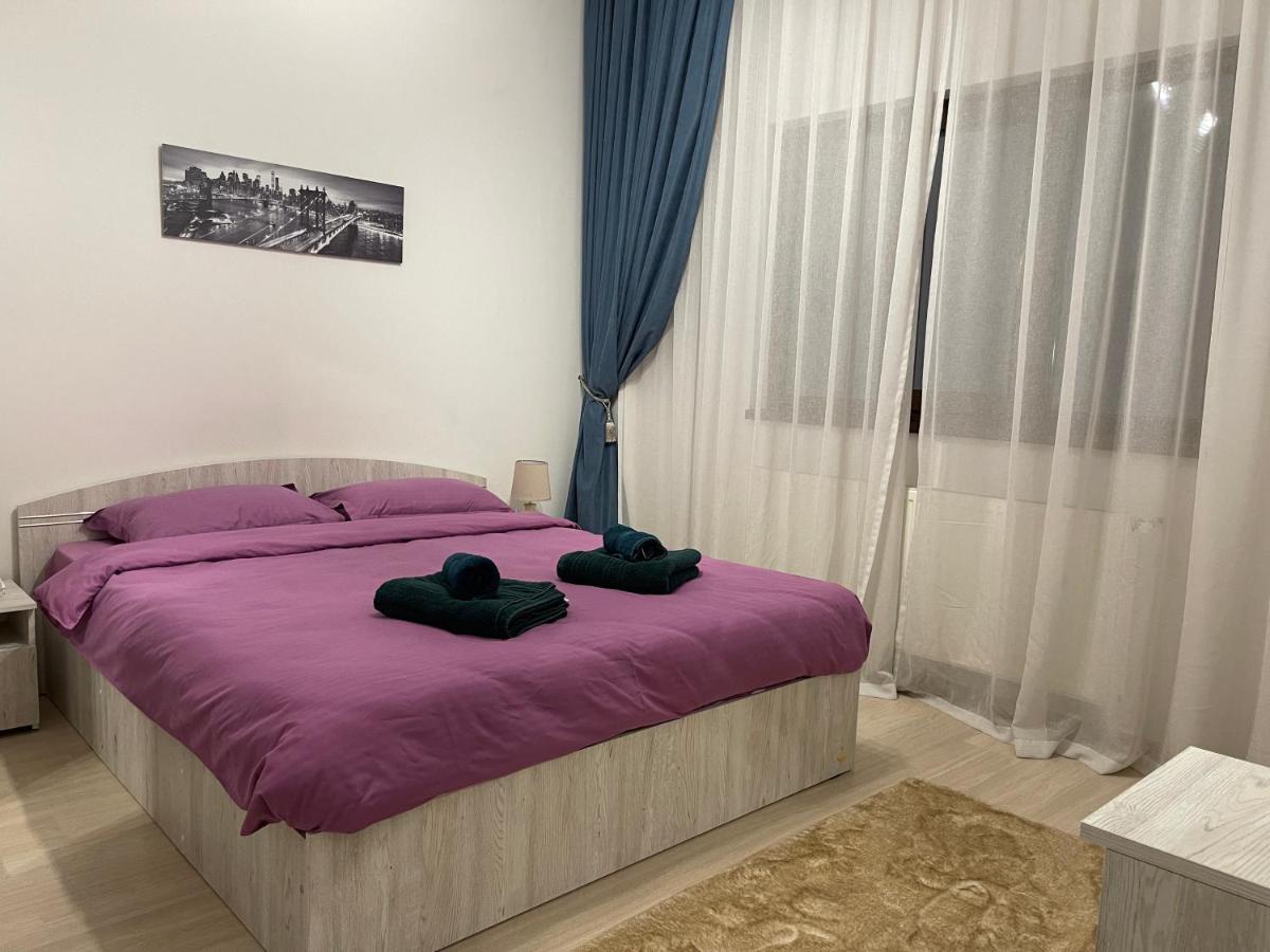 D&M Apartaments Yaş Dış mekan fotoğraf
