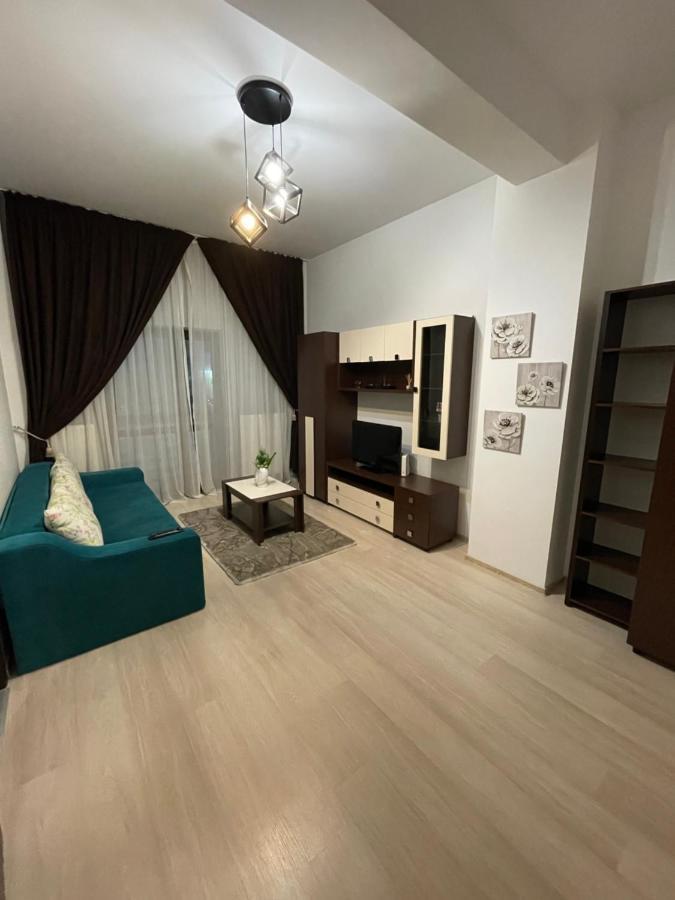 D&M Apartaments Yaş Dış mekan fotoğraf